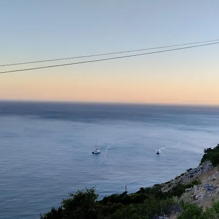 Rafa's Lägenhet Himare