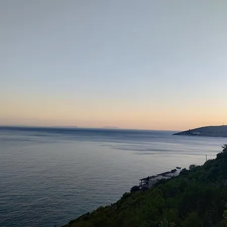 Rafa's Himare